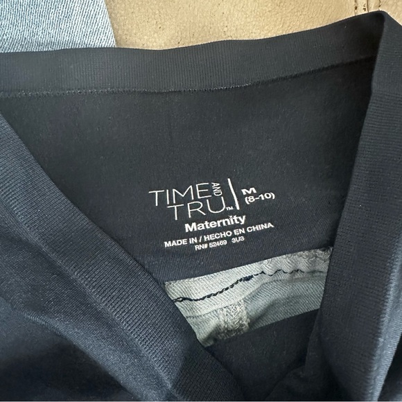 Time and Tru maternity jeans - Picture 6 of 7